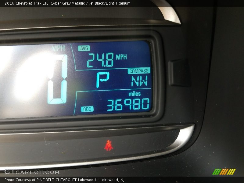 Cyber Gray Metallic / Jet Black/Light Titanium 2016 Chevrolet Trax LT