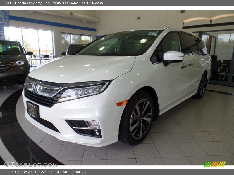 White Diamond Pearl / Mocha 2018 Honda Odyssey Elite