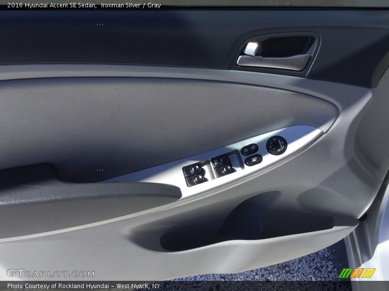 Ironman Silver / Gray 2016 Hyundai Accent SE Sedan