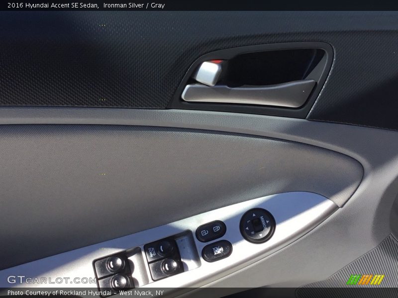 Ironman Silver / Gray 2016 Hyundai Accent SE Sedan