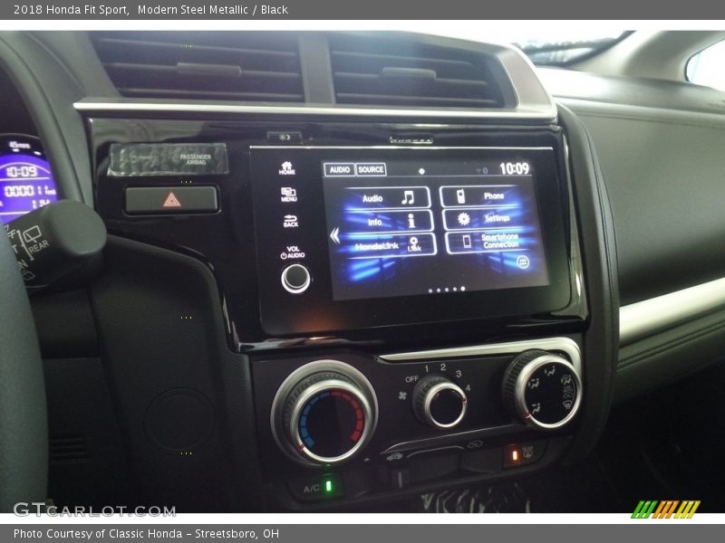 Modern Steel Metallic / Black 2018 Honda Fit Sport