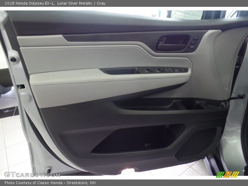 Lunar Silver Metallic / Gray 2018 Honda Odyssey EX-L