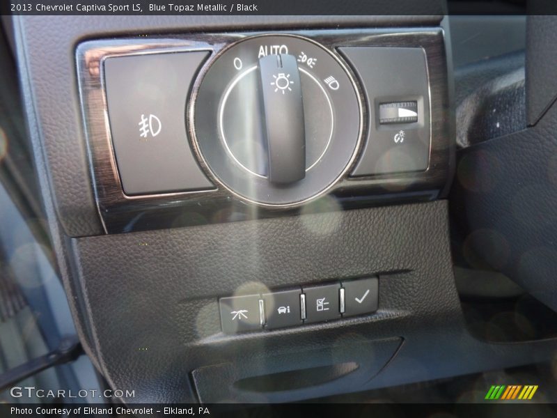 Blue Topaz Metallic / Black 2013 Chevrolet Captiva Sport LS
