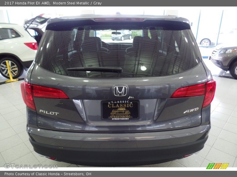 Modern Steel Metallic / Gray 2017 Honda Pilot EX AWD
