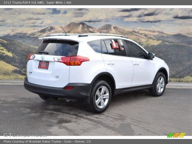 Super White / Ash 2013 Toyota RAV4 XLE AWD