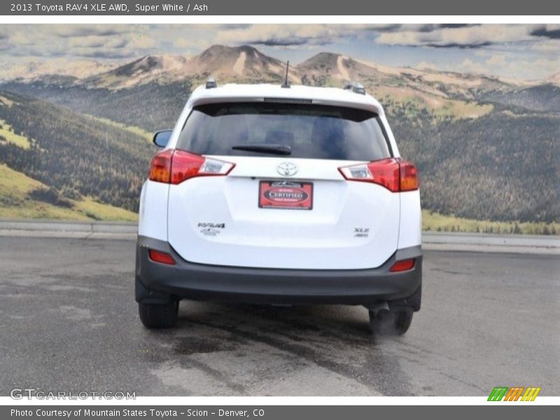 Super White / Ash 2013 Toyota RAV4 XLE AWD