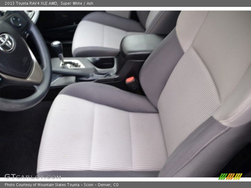 Super White / Ash 2013 Toyota RAV4 XLE AWD