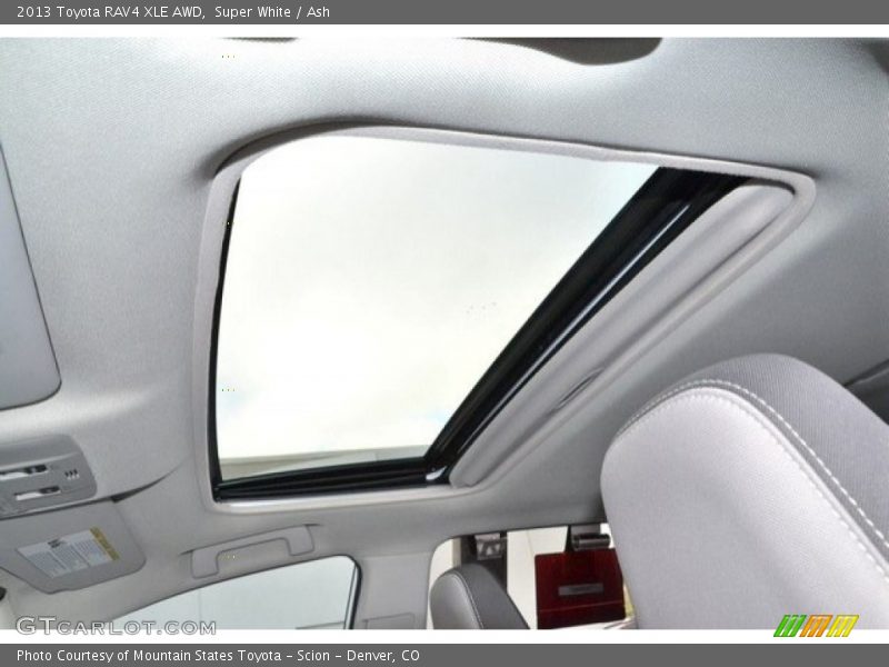 Super White / Ash 2013 Toyota RAV4 XLE AWD