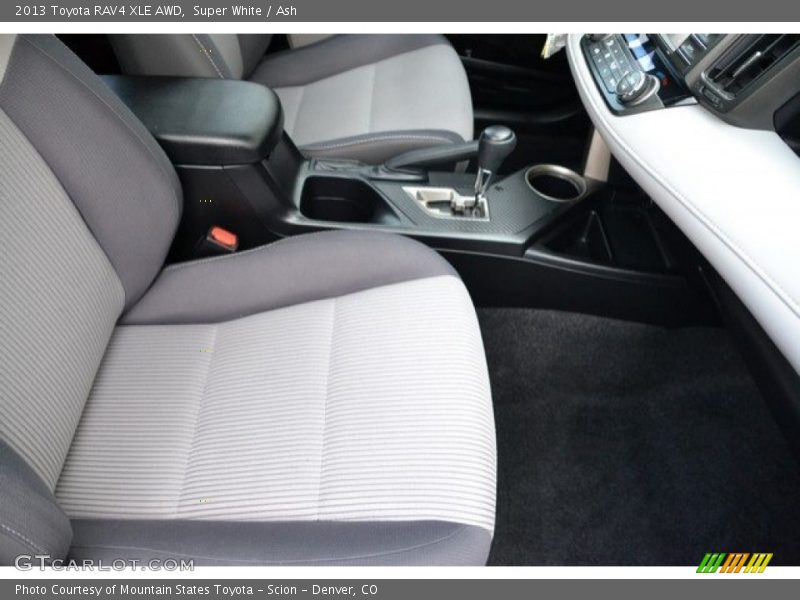 Super White / Ash 2013 Toyota RAV4 XLE AWD