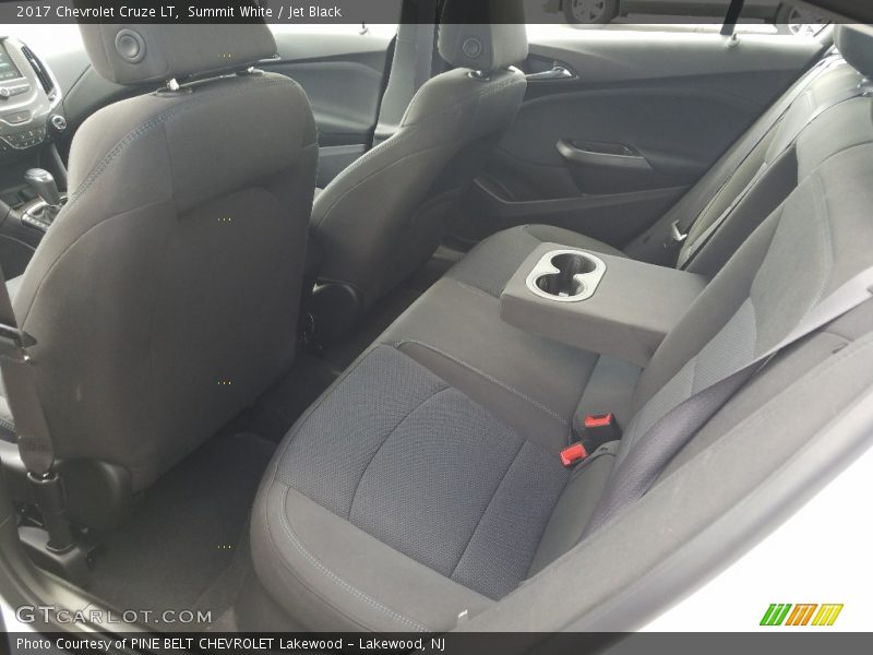 Summit White / Jet Black 2017 Chevrolet Cruze LT