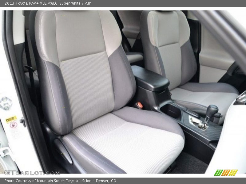Super White / Ash 2013 Toyota RAV4 XLE AWD