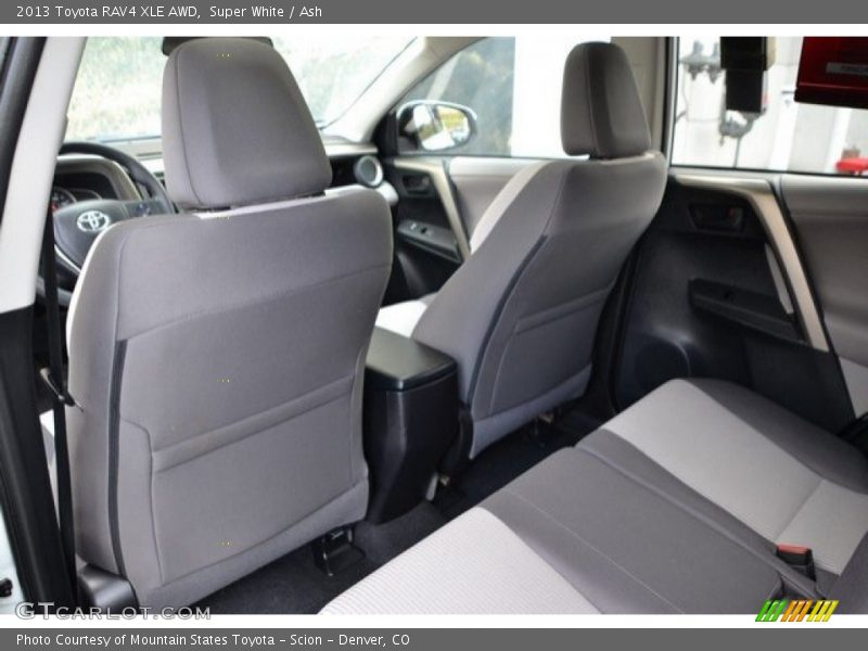 Super White / Ash 2013 Toyota RAV4 XLE AWD