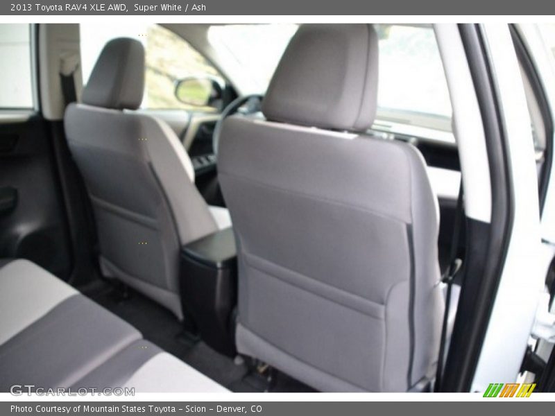 Super White / Ash 2013 Toyota RAV4 XLE AWD