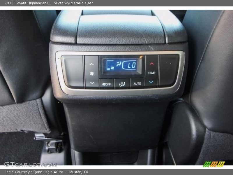 Silver Sky Metallic / Ash 2015 Toyota Highlander LE