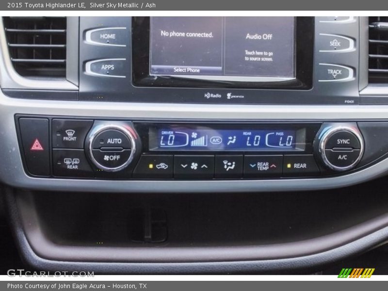 Silver Sky Metallic / Ash 2015 Toyota Highlander LE