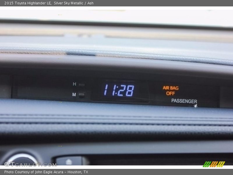 Silver Sky Metallic / Ash 2015 Toyota Highlander LE