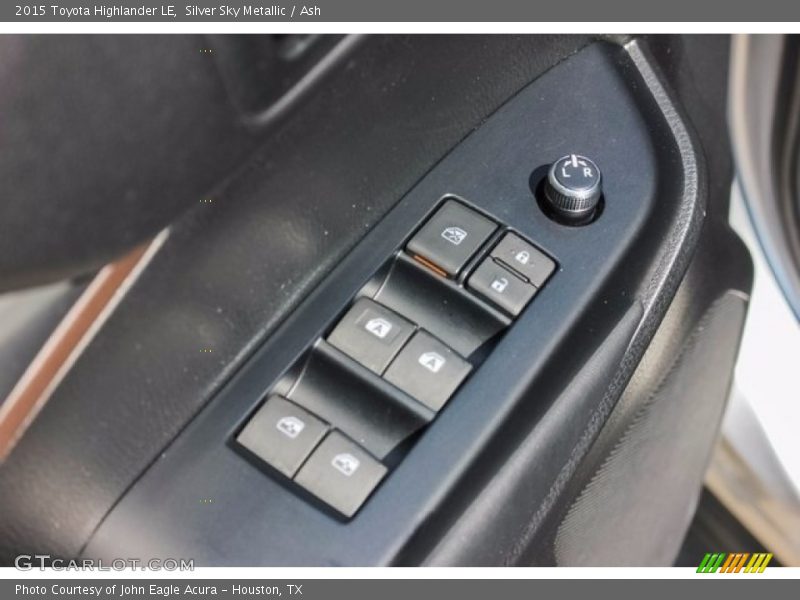 Silver Sky Metallic / Ash 2015 Toyota Highlander LE