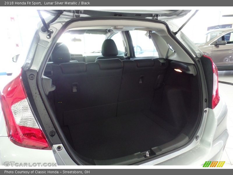Lunar Silver Metallic / Black 2018 Honda Fit Sport