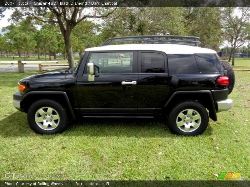 Black Diamond / Dark Charcoal 2007 Toyota FJ Cruiser 4WD