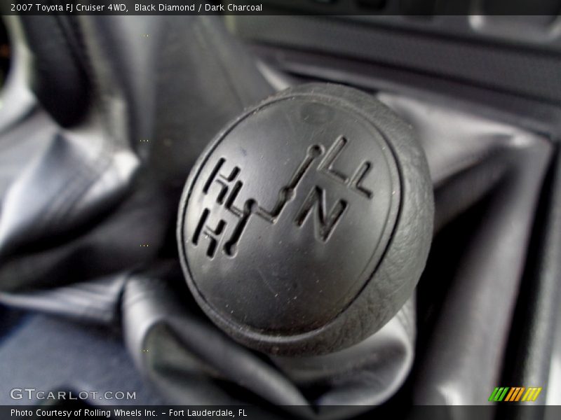 Black Diamond / Dark Charcoal 2007 Toyota FJ Cruiser 4WD