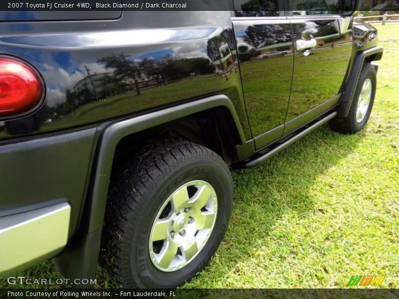 Black Diamond / Dark Charcoal 2007 Toyota FJ Cruiser 4WD