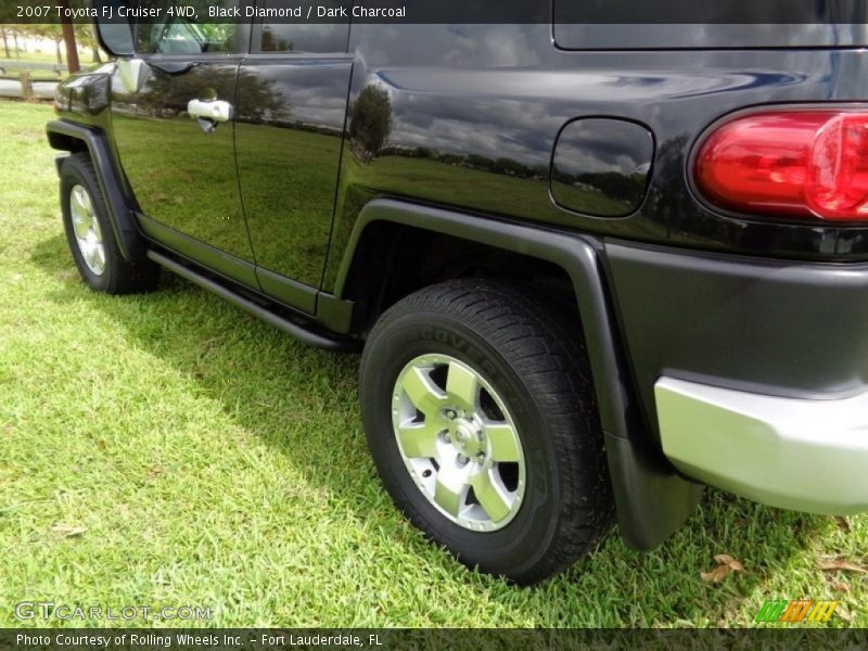 Black Diamond / Dark Charcoal 2007 Toyota FJ Cruiser 4WD