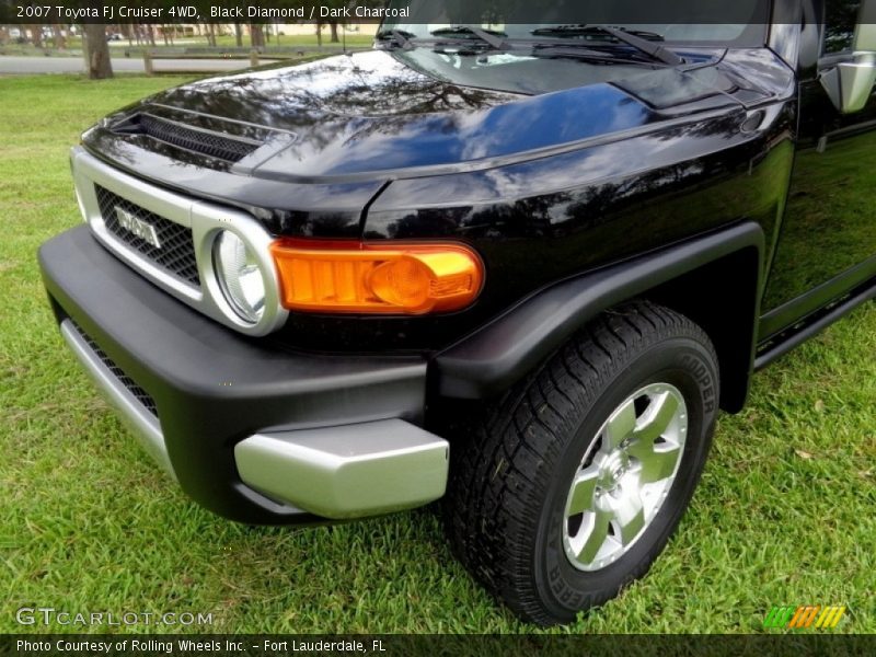 Black Diamond / Dark Charcoal 2007 Toyota FJ Cruiser 4WD