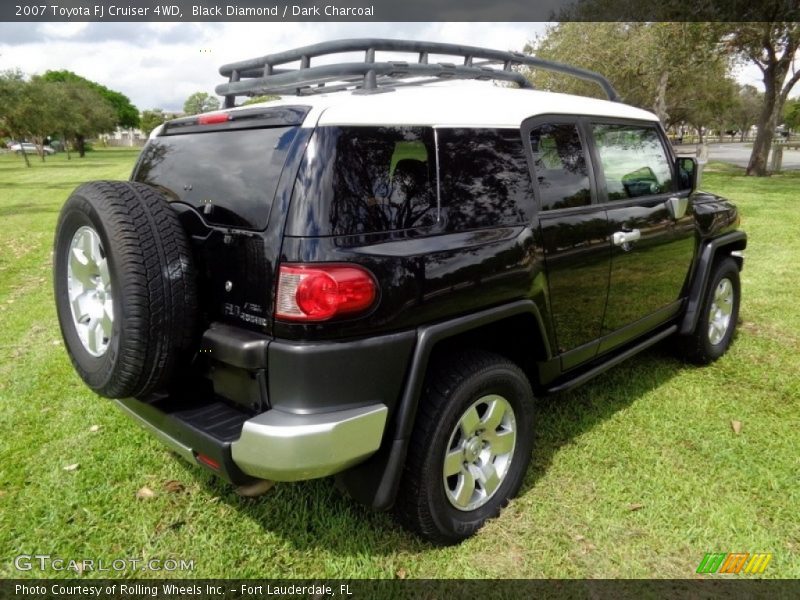 Black Diamond / Dark Charcoal 2007 Toyota FJ Cruiser 4WD