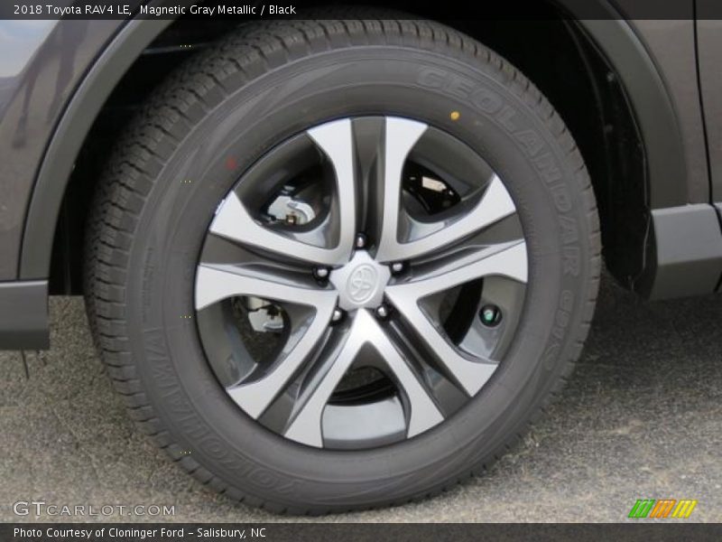 Magnetic Gray Metallic / Black 2018 Toyota RAV4 LE