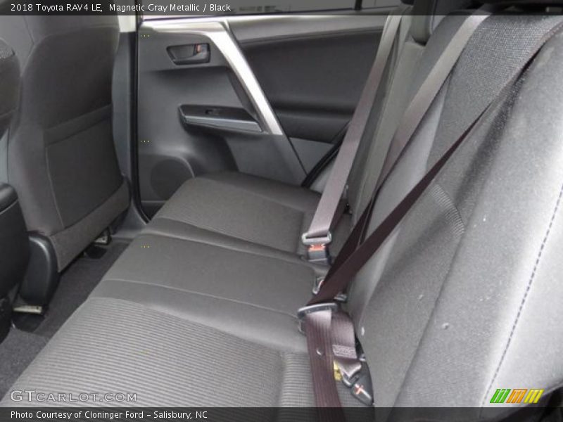 Magnetic Gray Metallic / Black 2018 Toyota RAV4 LE