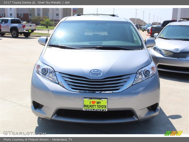 Silver Sky Metallic / Ash 2017 Toyota Sienna LE