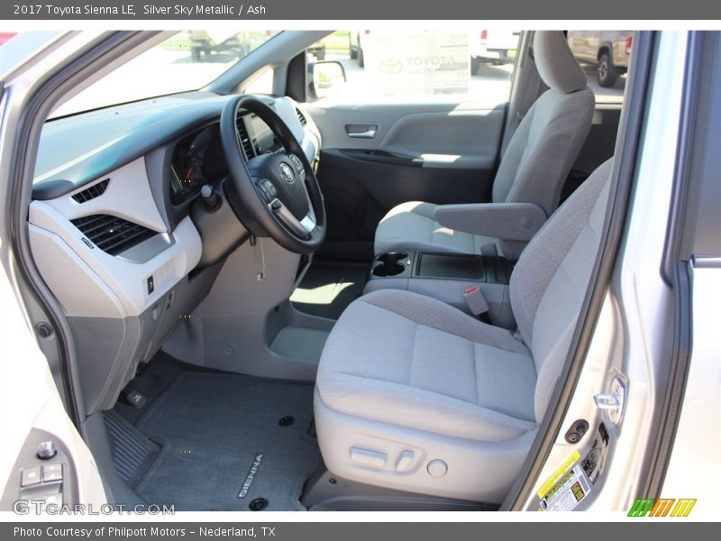 Silver Sky Metallic / Ash 2017 Toyota Sienna LE