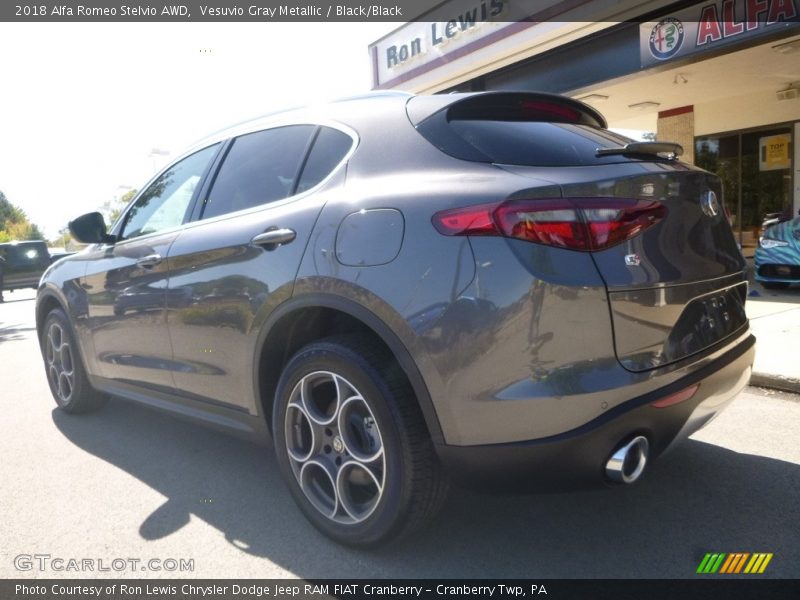 Vesuvio Gray Metallic / Black/Black 2018 Alfa Romeo Stelvio AWD
