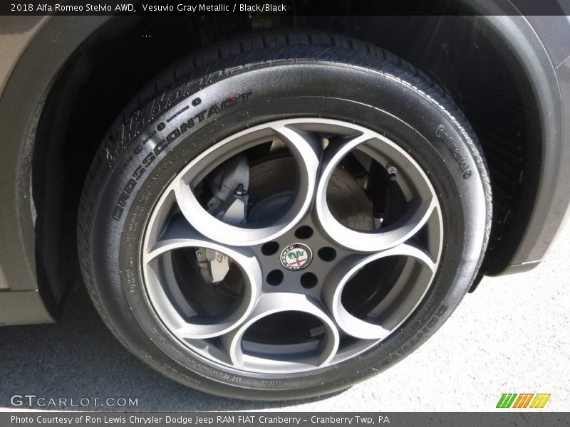 Vesuvio Gray Metallic / Black/Black 2018 Alfa Romeo Stelvio AWD