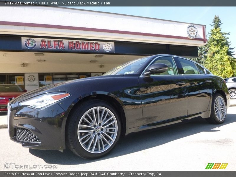 Vulcano Black Metallic / Tan 2017 Alfa Romeo Giulia Ti AWD