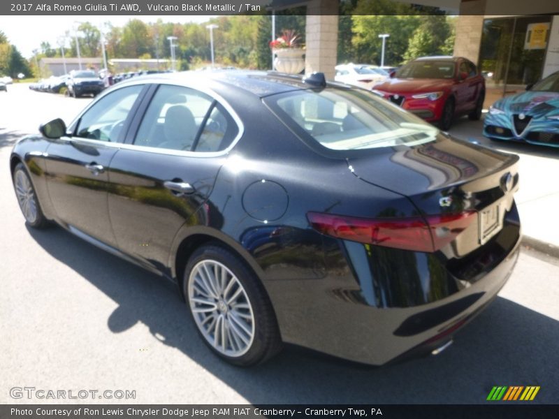 Vulcano Black Metallic / Tan 2017 Alfa Romeo Giulia Ti AWD