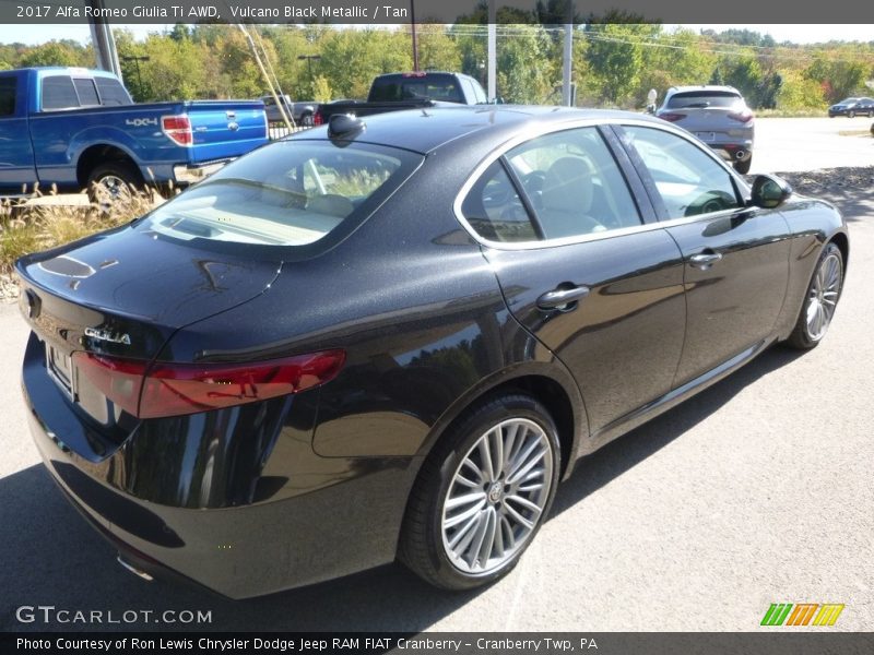 Vulcano Black Metallic / Tan 2017 Alfa Romeo Giulia Ti AWD