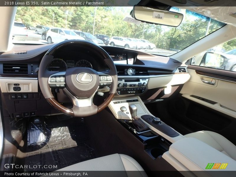 Satin Cashmere Metallic / Parchment 2018 Lexus ES 350