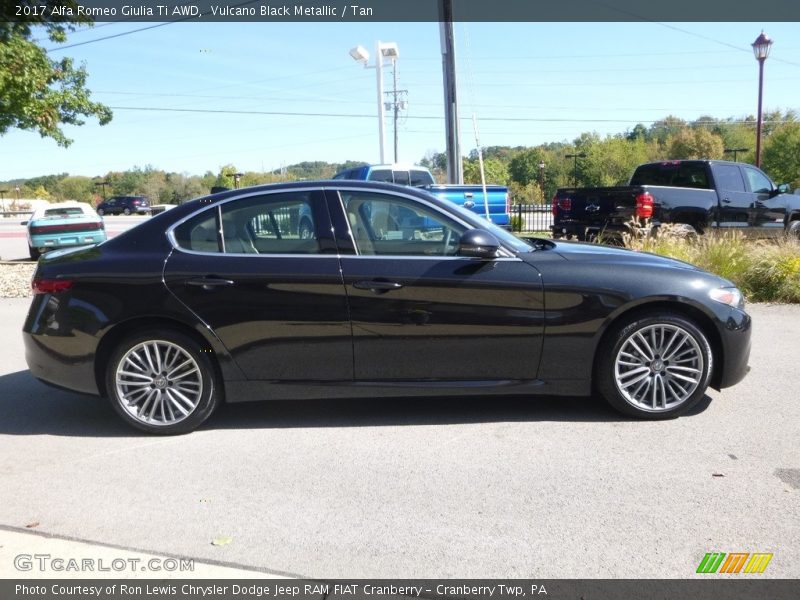 Vulcano Black Metallic / Tan 2017 Alfa Romeo Giulia Ti AWD