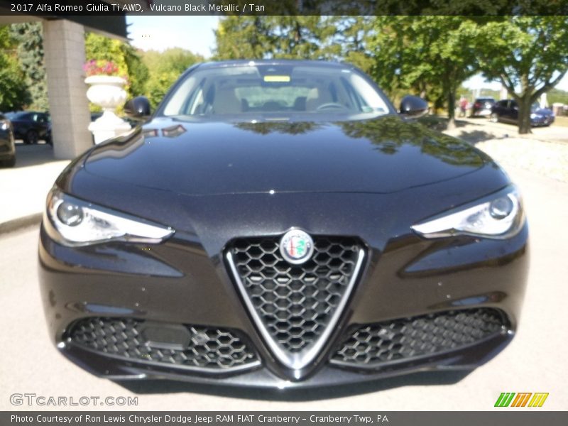 Vulcano Black Metallic / Tan 2017 Alfa Romeo Giulia Ti AWD