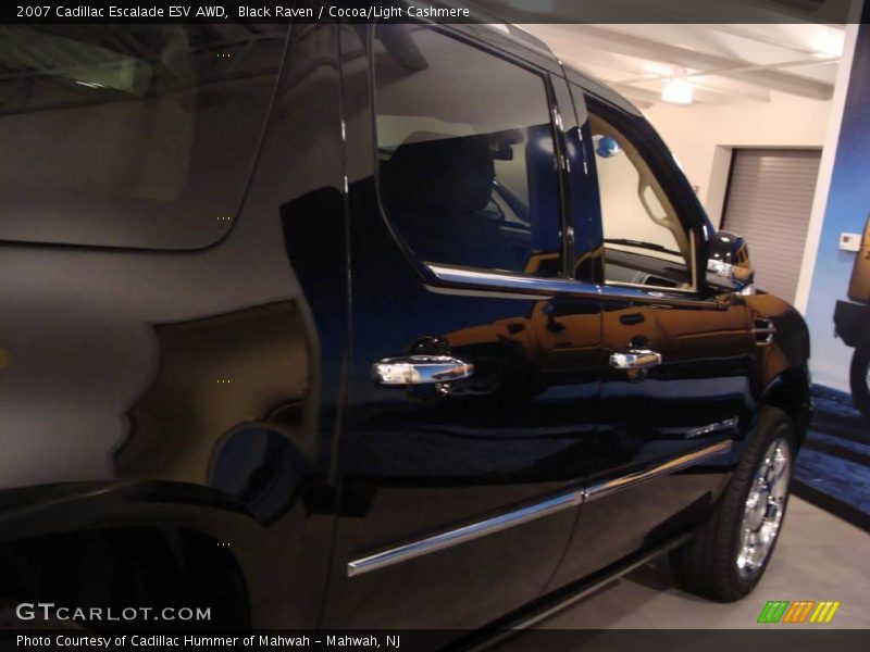 Black Raven / Cocoa/Light Cashmere 2007 Cadillac Escalade ESV AWD