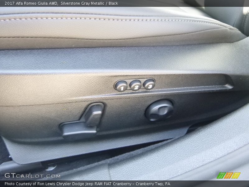 Silverstone Gray Metallic / Black 2017 Alfa Romeo Giulia AWD