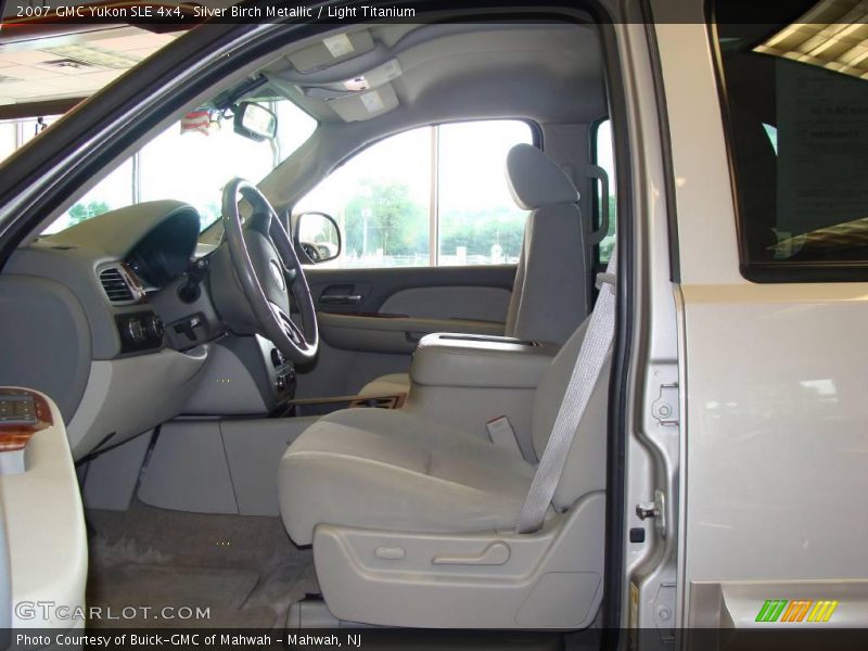 Silver Birch Metallic / Light Titanium 2007 GMC Yukon SLE 4x4