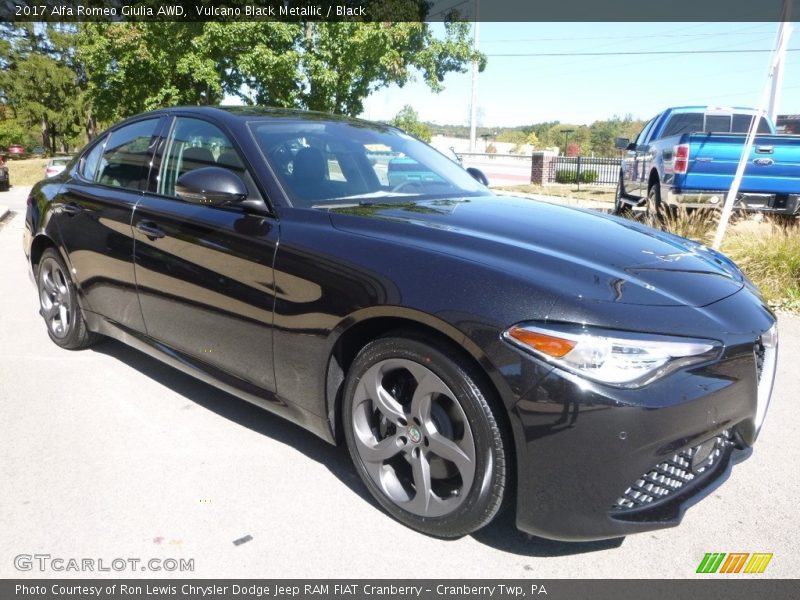 Vulcano Black Metallic / Black 2017 Alfa Romeo Giulia AWD