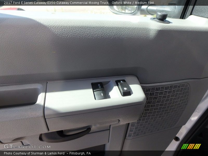 Oxford White / Medium Flint 2017 Ford E Series Cutaway E350 Cutaway Commercial Moving Truck