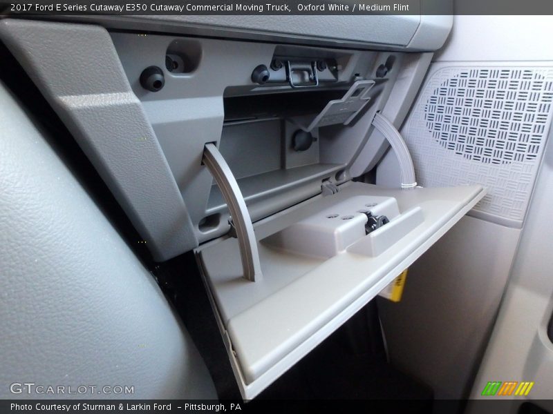 Oxford White / Medium Flint 2017 Ford E Series Cutaway E350 Cutaway Commercial Moving Truck