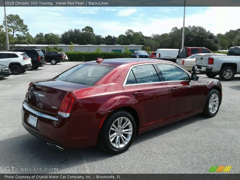 Velvet Red Pearl / Black/Linen 2018 Chrysler 300 Touring