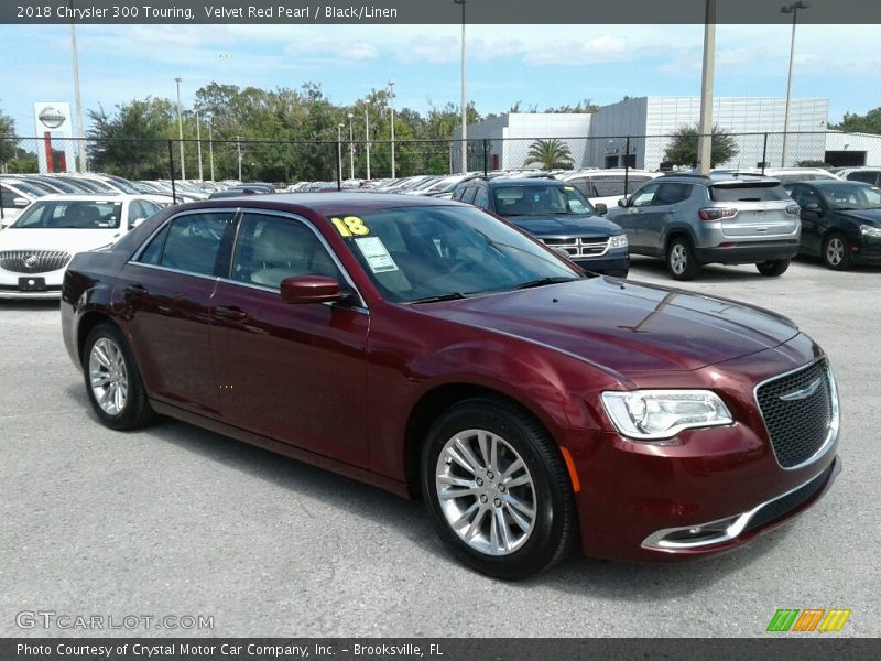 Velvet Red Pearl / Black/Linen 2018 Chrysler 300 Touring