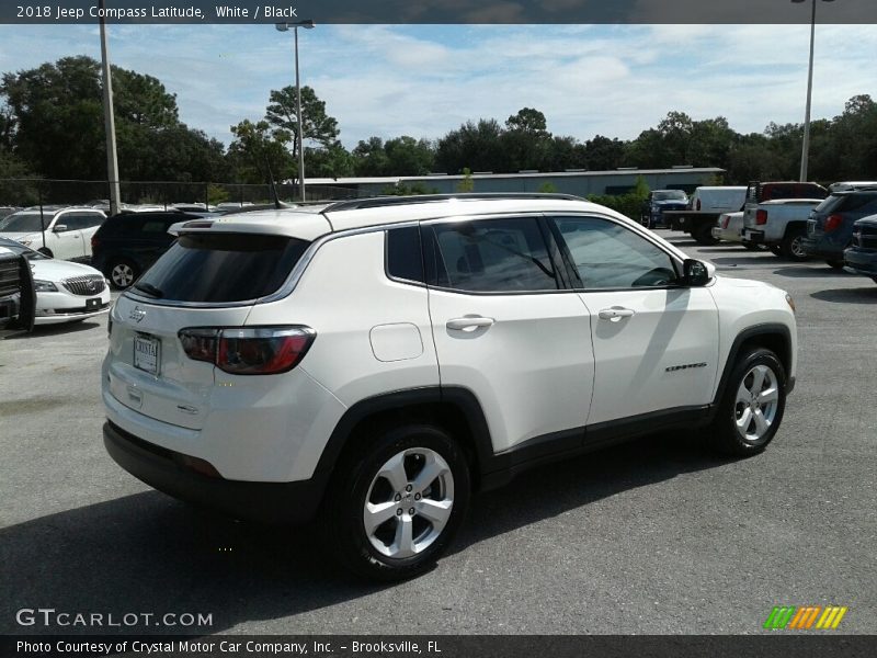 White / Black 2018 Jeep Compass Latitude