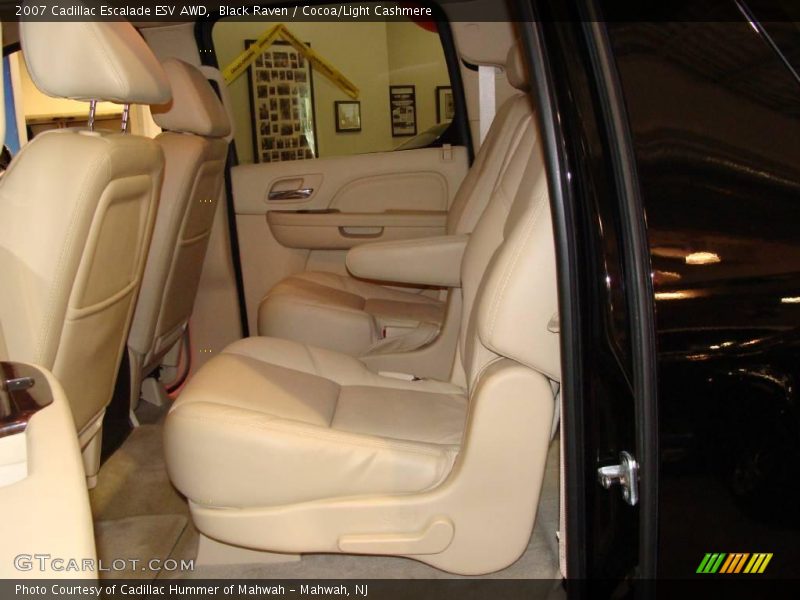 Black Raven / Cocoa/Light Cashmere 2007 Cadillac Escalade ESV AWD